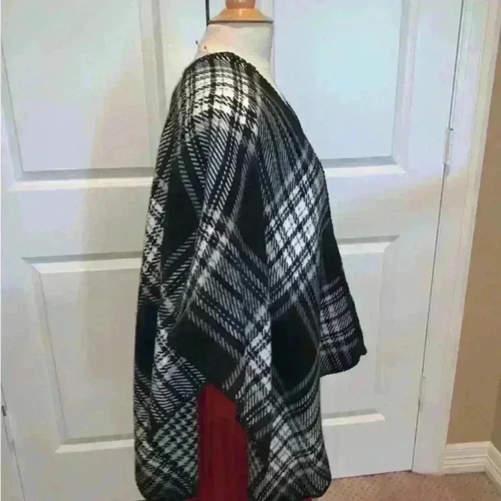 Reversible Winter Wrap - Picture 3 of 5